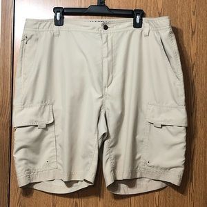 Magellan Outdoors men’s cargo shorts